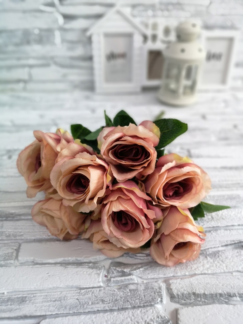 Искусственные розы пышные, цвет розово-сиреневый винтаж, букет 9 голов,диаметр роз 7 см от 389 руб.